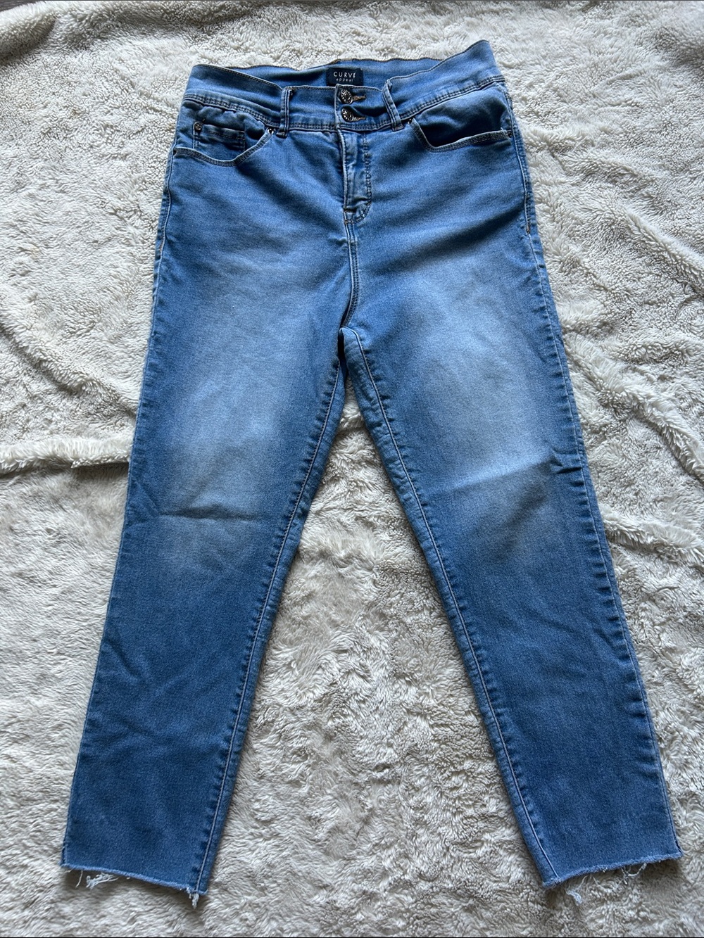 Curve High-Rise Ankle Skinny Jeans in Medium Blue